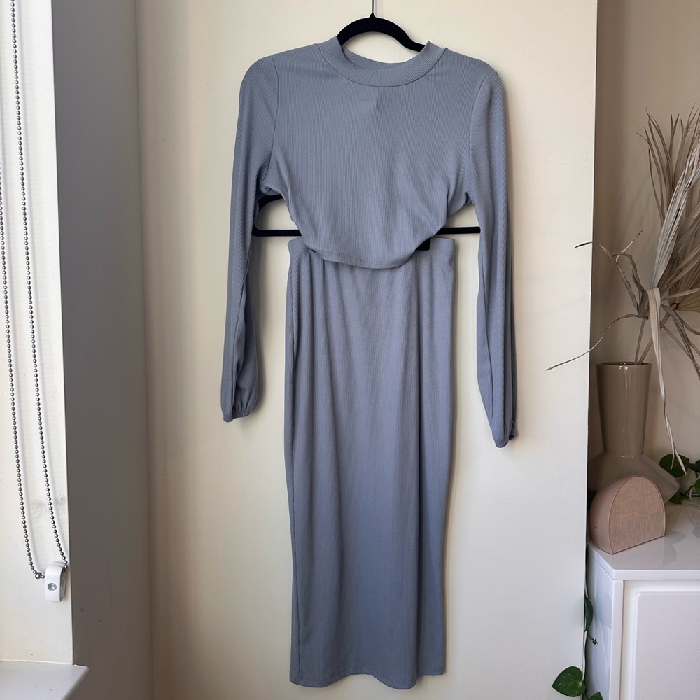 Superdown Lena Midi Set in Dusty Blue size Small - Picture 3 of 15